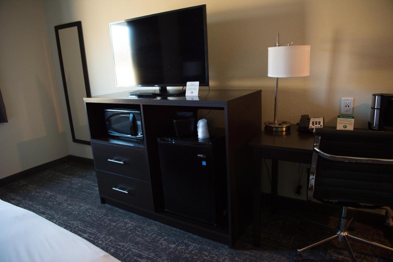 Cobblestone Inn & Suites - Forest City Luaran gambar