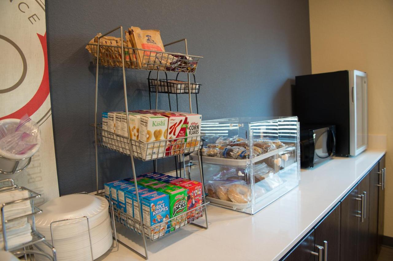 Cobblestone Inn & Suites - Forest City Luaran gambar